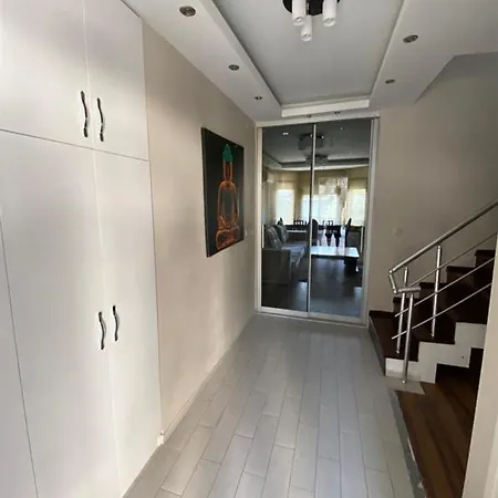 Mia 16 Villa *